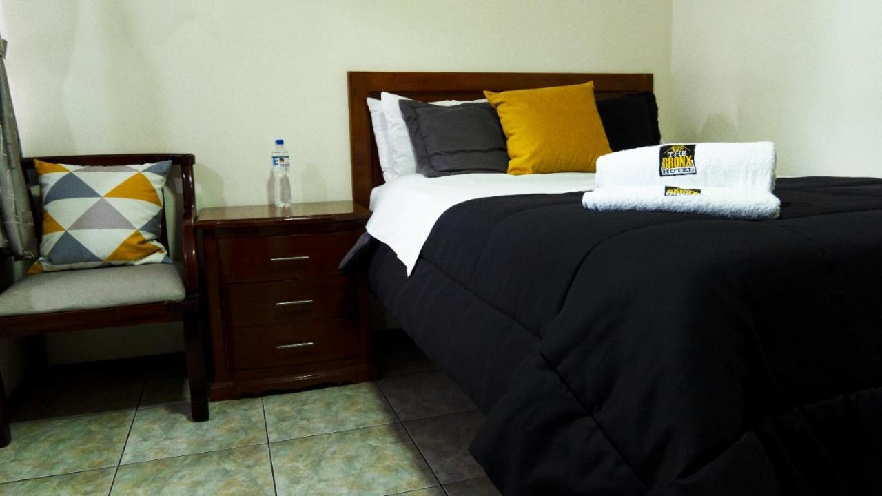 The Bronx Hotel Latacunga Chambre photo